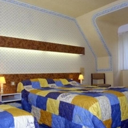 La Ferme Du Relais Bigouden Hotel Plomeur Luaran gambar